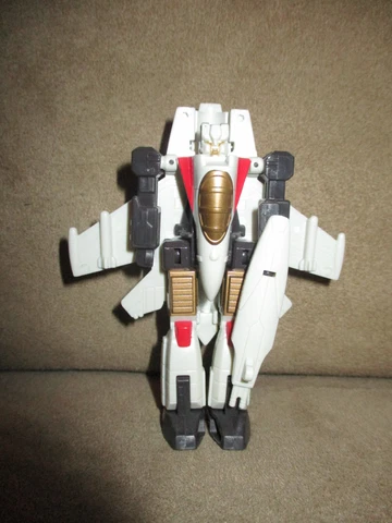 Transformers Universe SILVERBOLT Complete Legends 2.0 Target Exclusive Cover