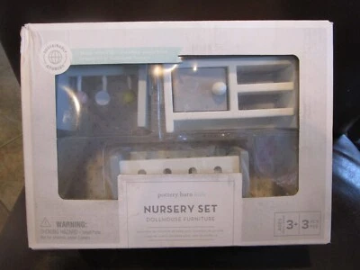 Juego de guardería POTTERY BARN KIDS muebles para casa de muñecas nuevo en caja Foto 1 de 2