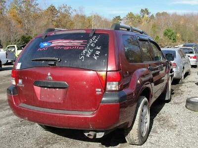 Brazo de control inferior delantero derecho MITSUBISHI ENDEAVOR 04 05 06 07 08 10 11 Foto 1 de 4