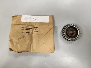 KTM Kickstarter Gear 24t 1990 250 MX/EXC #546.33.024.000 - Picture 1 of 1