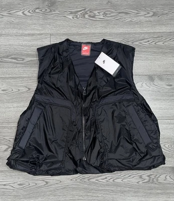 Nike Tech Men’s Woven Vest Gilet Black Loose Fit Medium HM4262-010 Lightweight - Image 1 of 4
