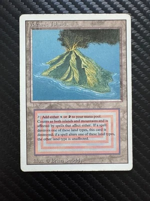 Volcanic Island (English) Dual Land - Magic The Gathering (MTG Revised Edition) - Image 1 of 2