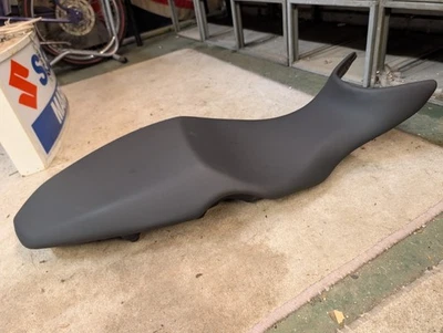 BMW F800 S R GT 2012 2013 2014 2015 Extra Low Seat OEM Part 7711714 USED #MC - Image 1 of 4