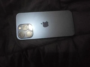 iPhone 15 Pro Max T Mobile débloqué - Photo 1 sur 2
