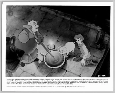 Caldeirão Negro Walt Disney 1985 Filme 8x10 Dallben Taran Animação Impressão Antigo - Imagem 1 de 2