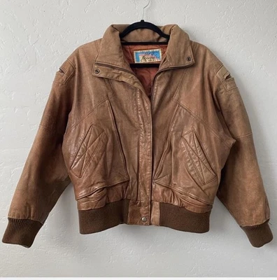 Bombardero de cuero marrón vintage Out of Bounds de Casablanca para mujer unisex talla M Foto 1 de 4