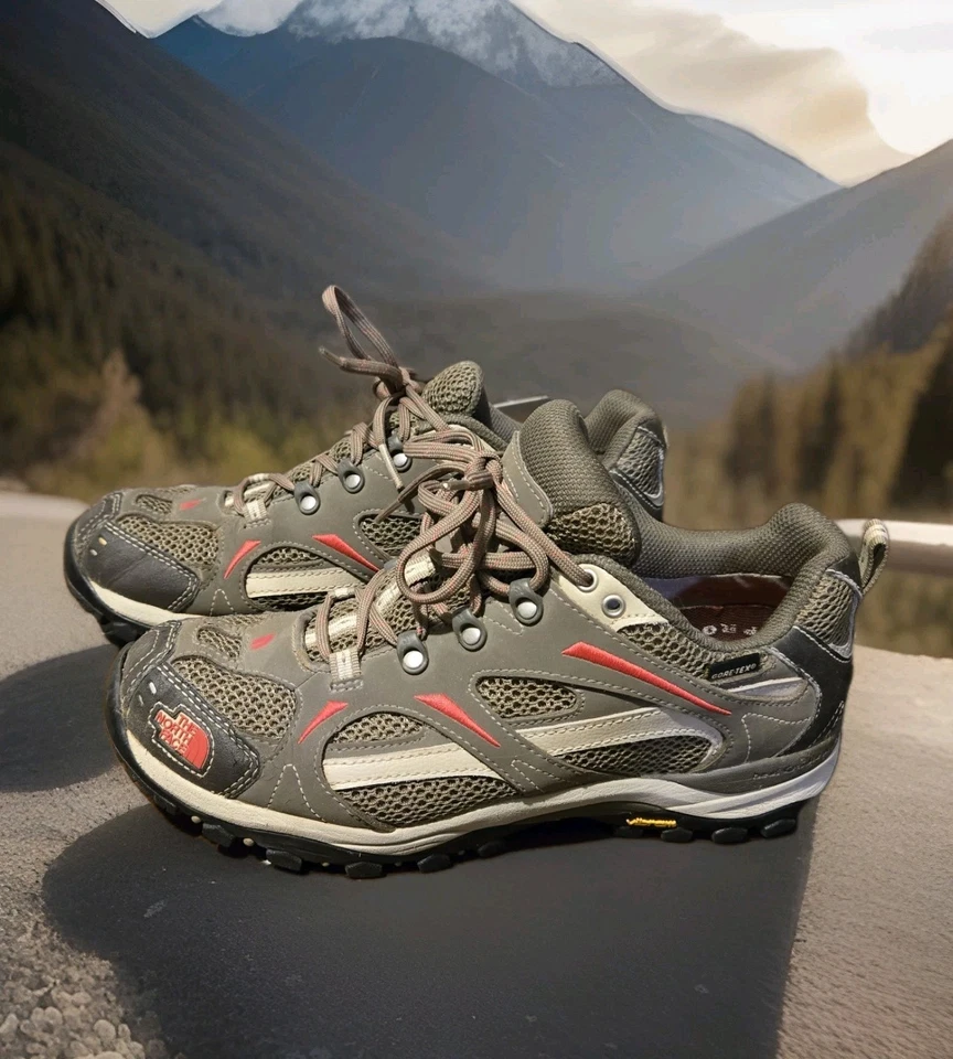 The North Face 女式刺猬 III GTX XCR 尺寸 8.5 Gore-Tex / Vibram 登山鞋 — 第 1/4 张图片