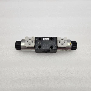 Válvula de control direccional proporcional piloto Parker D1FVE02CC0NJW310 nueva - Imagen 1 de 14