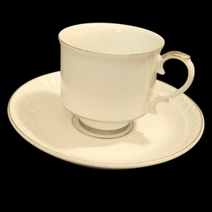 Ambassador 55/1671 Cup & Saucer Set of 5 Gold Trim White Fine China Japan - Picture 1 of 4