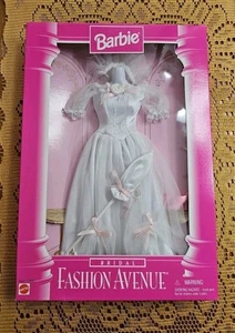 Barbie Fashion Avenue Bridal White Gown with Pink Bows 1996 Mattel 15898 NRFB - Picture 1 of 8