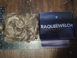 Peluca Sintética Raquel Welch Colección Signature HairUWear Cabrichoso Nogal MIST R48 - Imagen 1 de 4