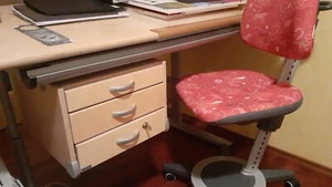 Paidi Schreibtisch mit Container und Schreibtischstuhl Moll - Bild 1 von 1