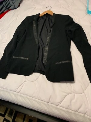 Женская куртка Mossimo Blazer 10x23 дюйма с подкладкой черная спереди - Изображение 1 из 4