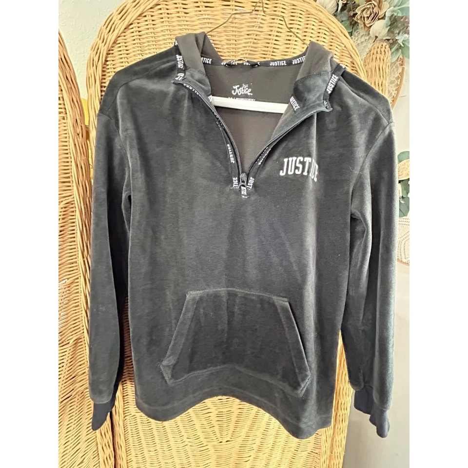 Sudadera con Capucha Justice Youth Media Cremallera Polar Con Bolsillo Canguro Talla 10 Terciopelo Negro y Foto 1 de 4