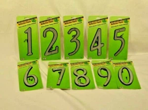 4" reflektierende Kunststoff Hausnummern - Hy-Ko - New Old Stock (einzeln erhältlich) - Bild 1 von 2