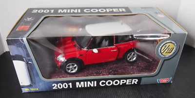 2001 MINI COOPER MotorMax Die-Cast Metal & Plastic 1:18 Scale Red w/White Roof - Image 1 of 4