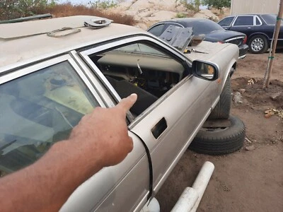 RIGHT FRONT DOOR GLASS 1995 96 1997 Jaguar  vanden plas xj6 x300 - Image 1 of 4