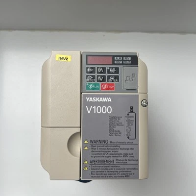 Yaskawa 2.2KW CIMR-VCBA0010BAA V1000 + FILTRE A1000-FIV1020-SE - Photo 1/4