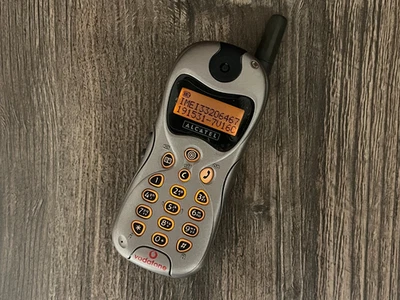 Alcatel One Touch Easy BE1 – Vodafone Locked –GSM – Vintage Mobile Phone - Image 1 of 4