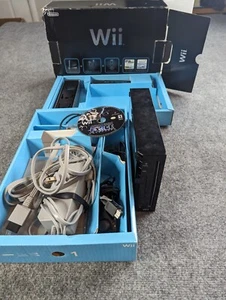 Nintendo Wii Black Console (RVL-001 USA) Complete With Box( 1 Game Star Wars) - Picture 1 of 8
