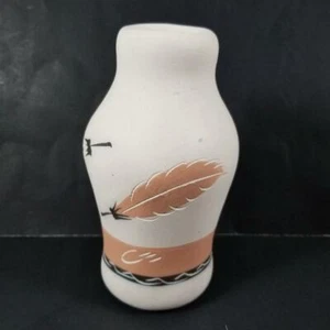 Native American Indian Pottery Vase Feather Design Signed Little Peach 11 Navajo - Picture 1 of 7