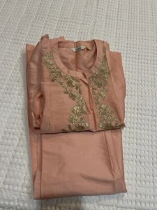 Conjunto de Diseñador de VARK Seda Pura Kurta Largo y Pantalones Anchos con Pitta Wrk - Imagen 1 de 4