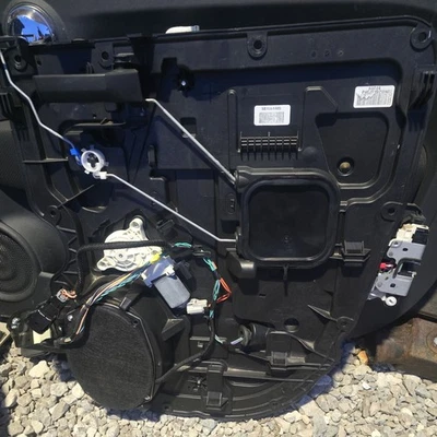 2011-2018 RAM 1500 QUAD CAB REAR RIGHT SIDE DOOR WINDOW REGULATOR & CARRIER OEM - Image 1 of 4