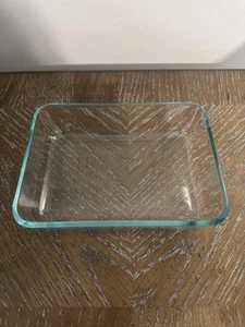 Pyrex Klarglas Aqua Tönung Pfanne 3 Tassen - 750 ml - 5" x 7" x 1,5" - Modell 7210 - Bild 1 von 6