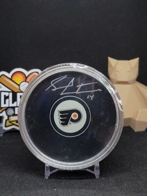Sean Couturier Firmado Autografiado Volantes Hockey Puck Fanáticos Certificado de Autenticidad (CBMH) Foto 1 de 2