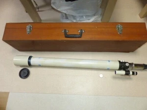 Takahashi Telescope long focus semi-apo D=65mm F=1000mm with special wooden box - Afbeelding 1 van 8