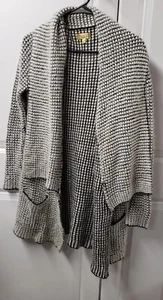 Princess Vera Wang Women's Cardigan Sweater Size: Small CUTE Pockets - Picture 1 of 11