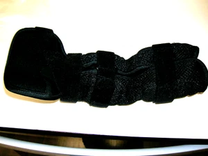 Wrist Brace by Dr. Medical ~ Maximus LARGE Wrist Brace ~ Ambidextrous ~ QUALITY - Picture 1 of 5