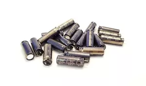 CONFEZIONE DA 15 - 820uF 6,3 V Rubycon MBZ 8x25 mm 6,3 V820uF condensatore scheda madre basso ESR - Foto 1 di 5