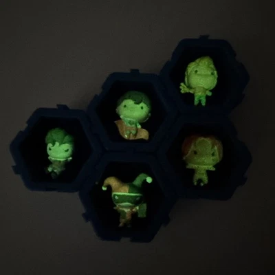 DC nano pods ¡Lote de 5! Superman, Aquaman, Harley Quinn, Joker ¡brilla en la oscuridad! Foto 1 de 4