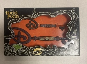 Disney HOCUS POCUS Collectible Decorative Key Set New in Package - Picture 1 of 6