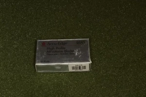 Accu-Edge 4685 High Profile Microtome Blades (stainless steel) #207160-M3 - Picture 1 of 3