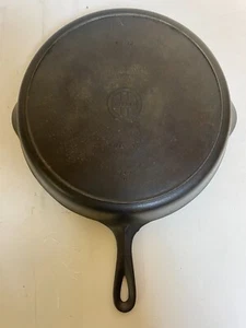Vintage Griswold 12 Small Block Logo Cast Iron Skillet Heat Ring 719D - Picture 1 of 14