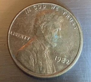 1982 Copper No Mint Mark Lincoln Penny 3.1 Grams - Picture 1 of 3
