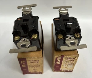 "2" NEW Vtg Pass & Seymour 5423 Brown 3-Way Toggle Wall Light Switch (A6) - Picture 1 of 7