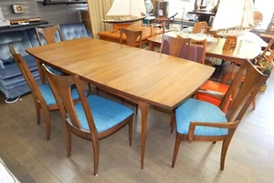 NICE Mid Century Broyhill Brasilia Walnut Surfboard Dining Room Table w/6 Chairs - Picture 1 of 8