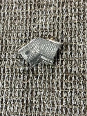 Plymouth Valiant Signet 200 cromo moldura esquina inferior derecha ventana trasera 1964 Foto 1 de 4