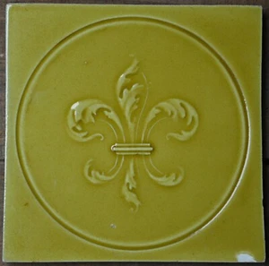 ANTIQUE -ART NOUVEAU- EUROPEAN - MAJOLICA TILE C1900 - Picture 1 of 4
