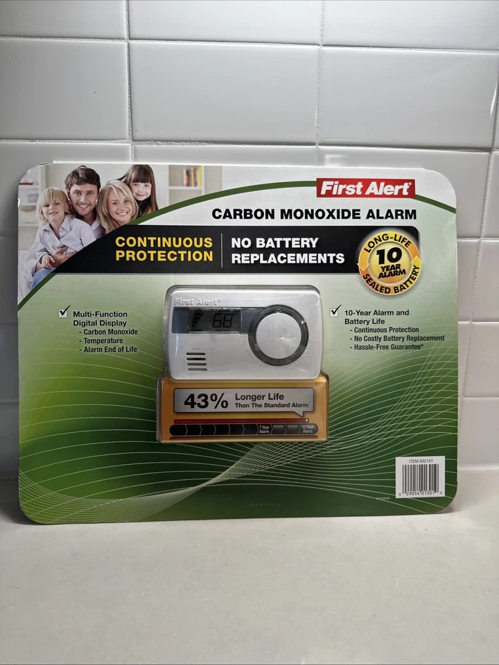First Alert CO1210CP1 Carbon Monoxide Alarm With 10-Year Battery and Alarm Life - Image 1 of 3