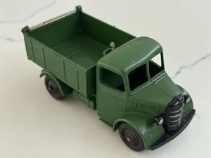 DINKY 25m BEDFORD END TIPPER TRUCK, DARK GREEN, VERY NEAR MINT - Picture 1 of 12
