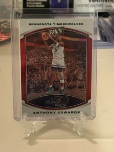 2023-24 Panini Giocatore del Giorno Rosso #28 Anthony Edwards /99 - Foto 1 di 2