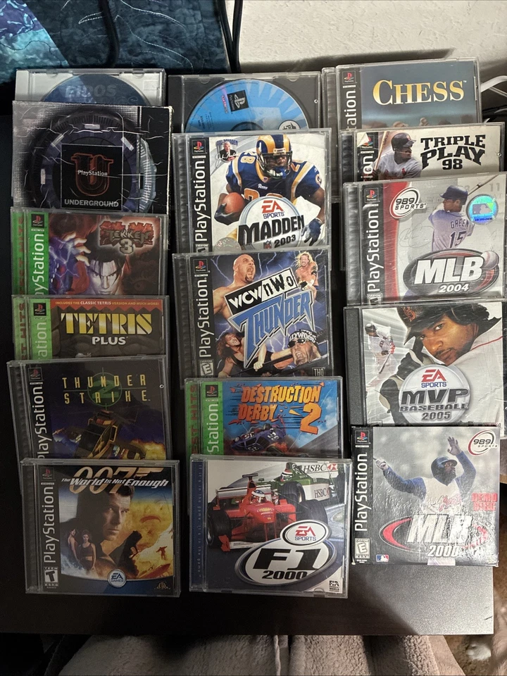 Lote de 16 juegos mixtos PS1 Foto 1 de 1