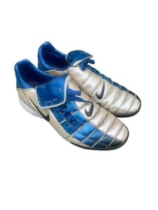 NIKE TOTAL 90 TF Astro Turf Trainers Mens UK 9 Silver Blue 031202 - Bild 1 von 11