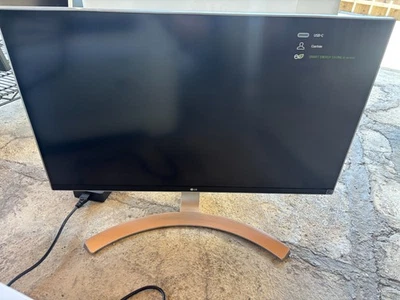 1EA - LG 27MU88-W 27" 4K LED (3840x2160) LCD Monitor HDMI DP Port w/stand - Image 1 of 4