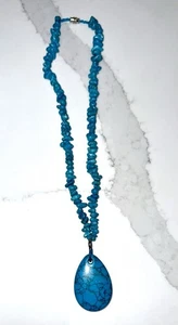 Vintage Turquoise Howlite Chip Bead Necklace with Large Teardrop Pendant - Picture 1 of 8