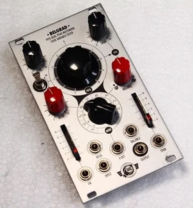 XAOC Devices Belgrado 1976 filtro variabile stato multimodale doppio picco Eurorack - Foto 1 di 2